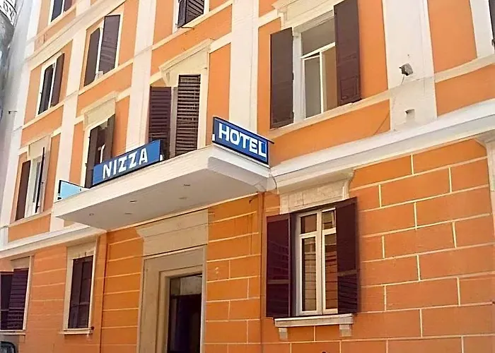 Nizza Hotel 3*