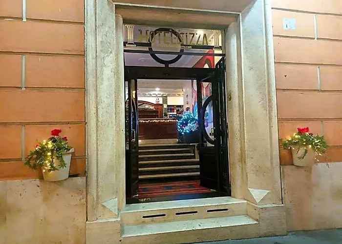 Nizza Hotel 3*